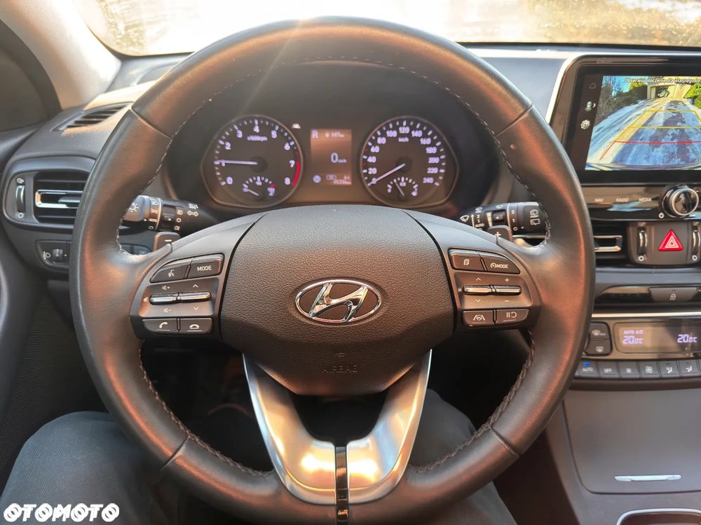 Hyundai i30 1.0 T-GDI 48V-Hybrid DCT Select - 11