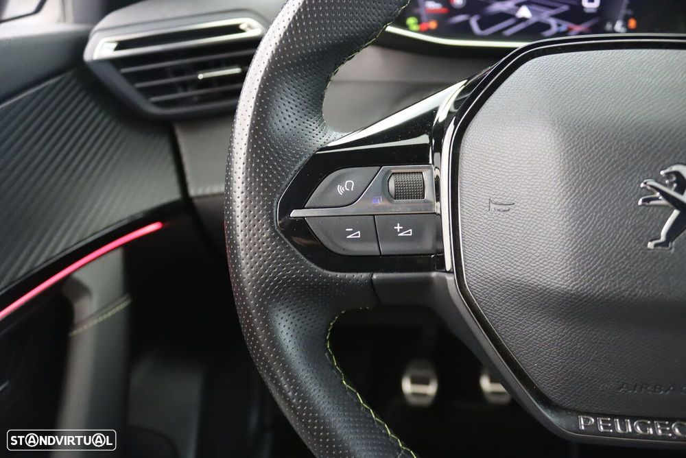 Peugeot 2008 PureTech 130 GT - 13