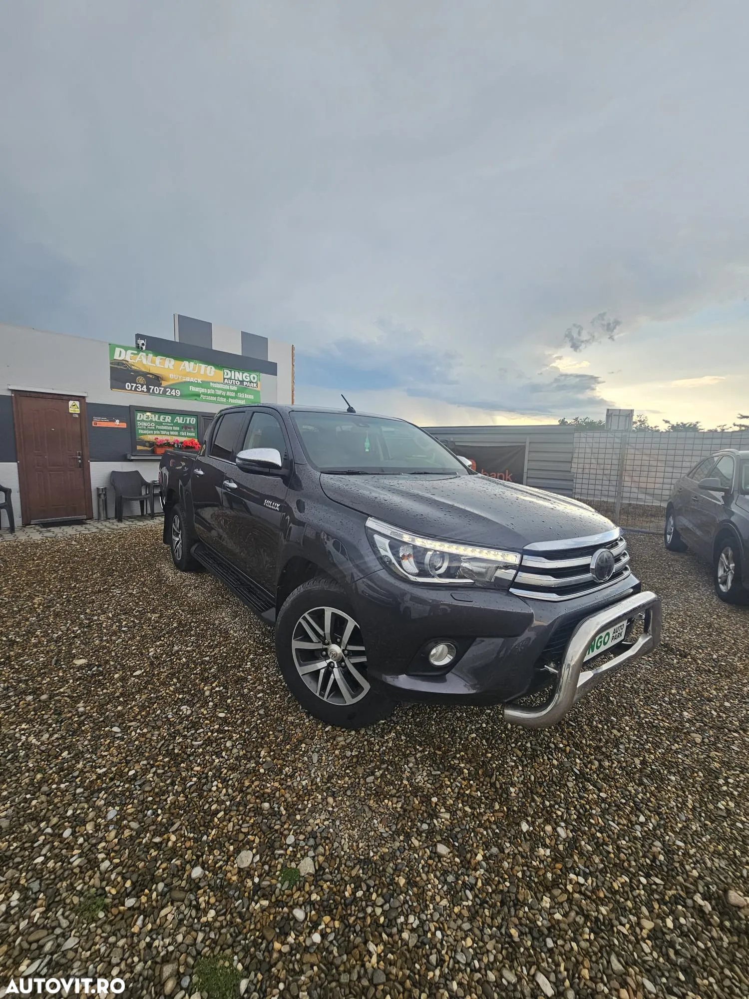 Toyota Hilux - 5