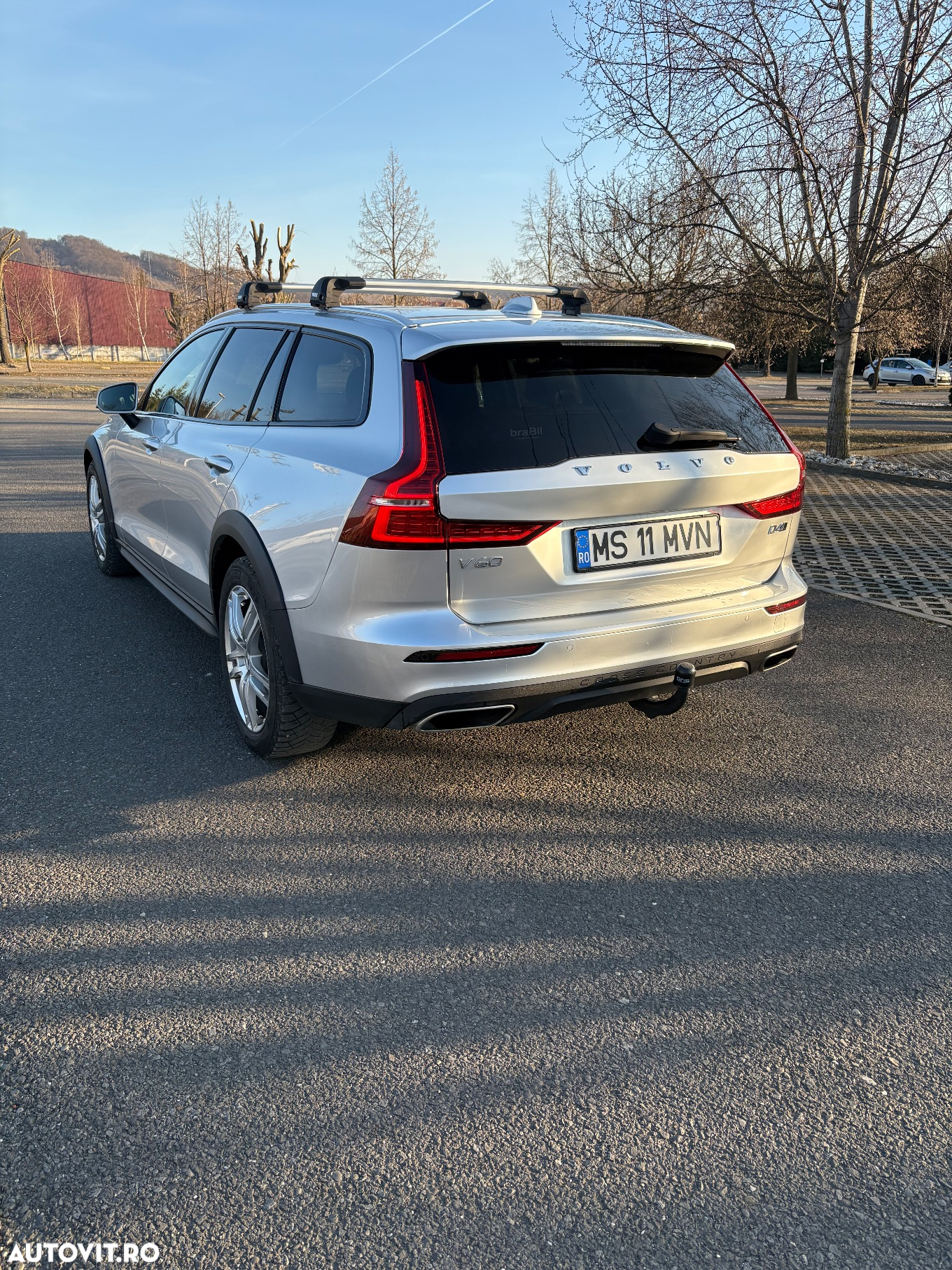 Volvo V60 Cross Country D4 AWD Geartronic - 3