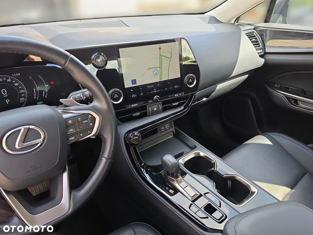 Lexus NX 350h Business AWD - 20