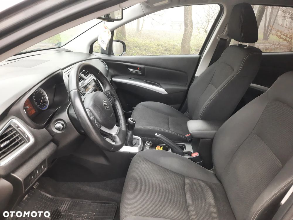 Suzuki SX4 S-Cross 1.0 T Premium 4WD - 9