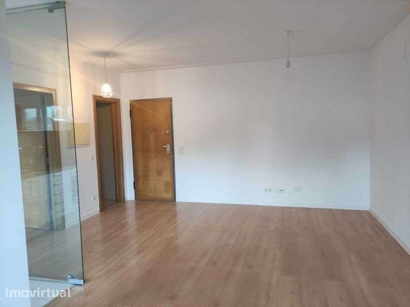 T1 Centro de Alcobaça | Estacionamento | Cozinha Equipada - Grande imagem: 3/12