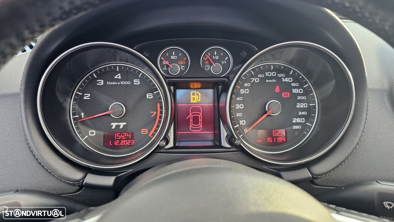 Audi TT Roadster 2.0 TFSi S-line - 29