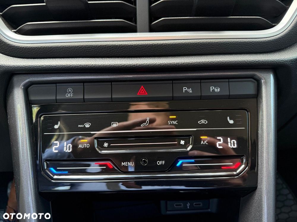 Volkswagen T-Roc 1.5 TSI Style DSG - 28