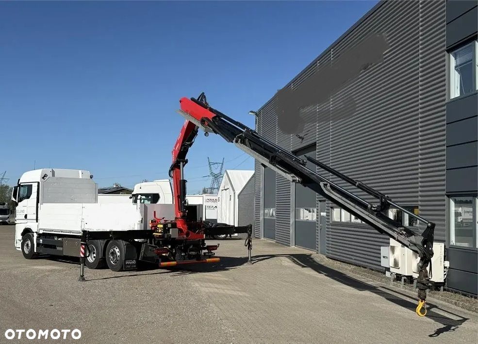 MAN TGX 26.470 6x2-4  OŚ PODWIESZANA - SKRĘTNA, HDS Dzwig Żuraw Fassi F235 + 5/6 funkcja chwytak/rotator + RADIO!!! Skrzynia 660x250cm - 2