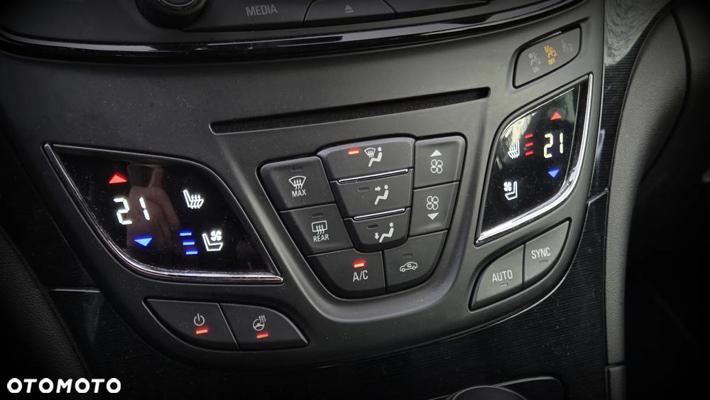 Opel Insignia 1.6 SIDI Turbo Sport - 37