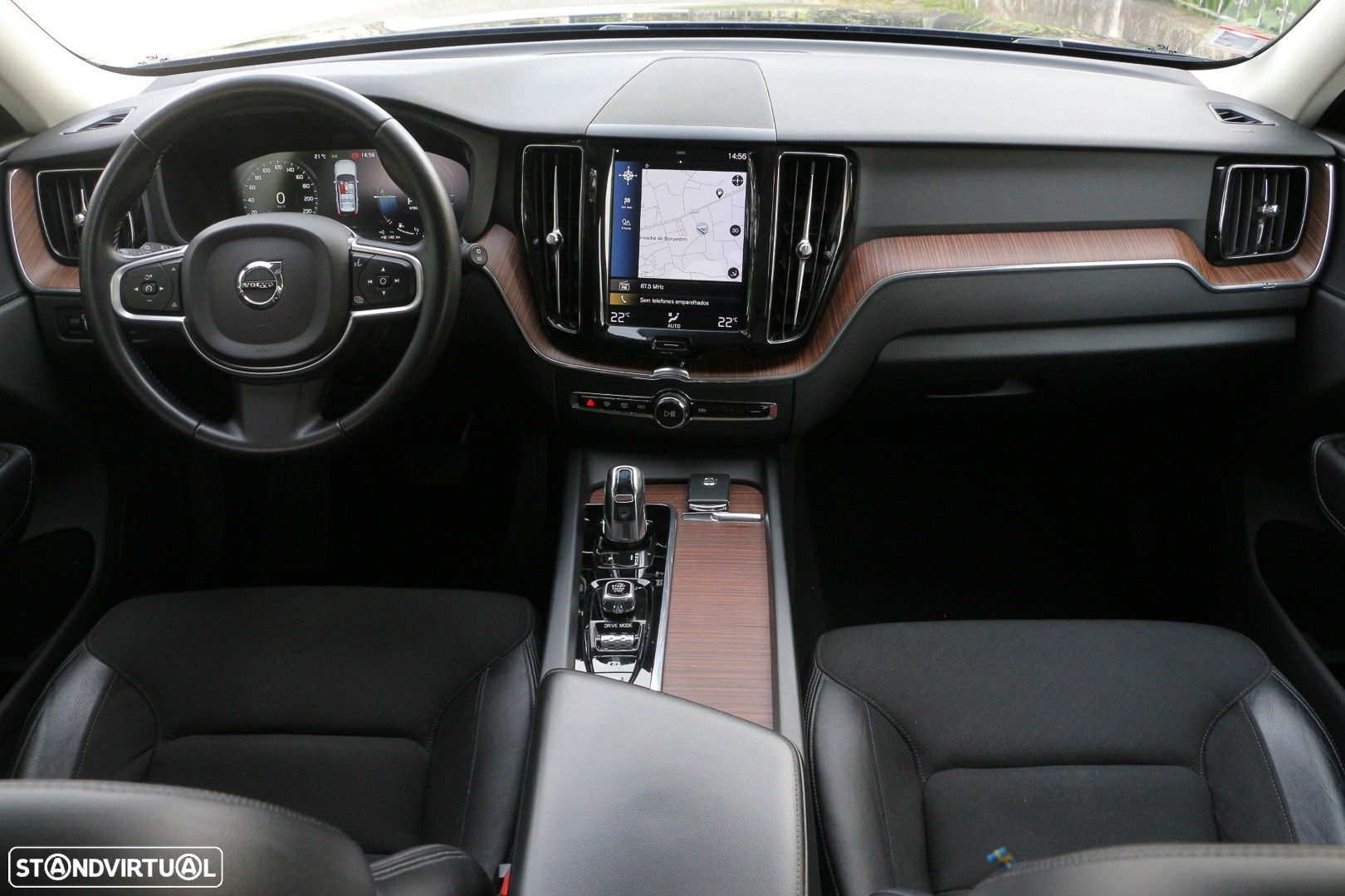 Volvo XC 60 2.0 T8 PHEV Momentum AWD - 4