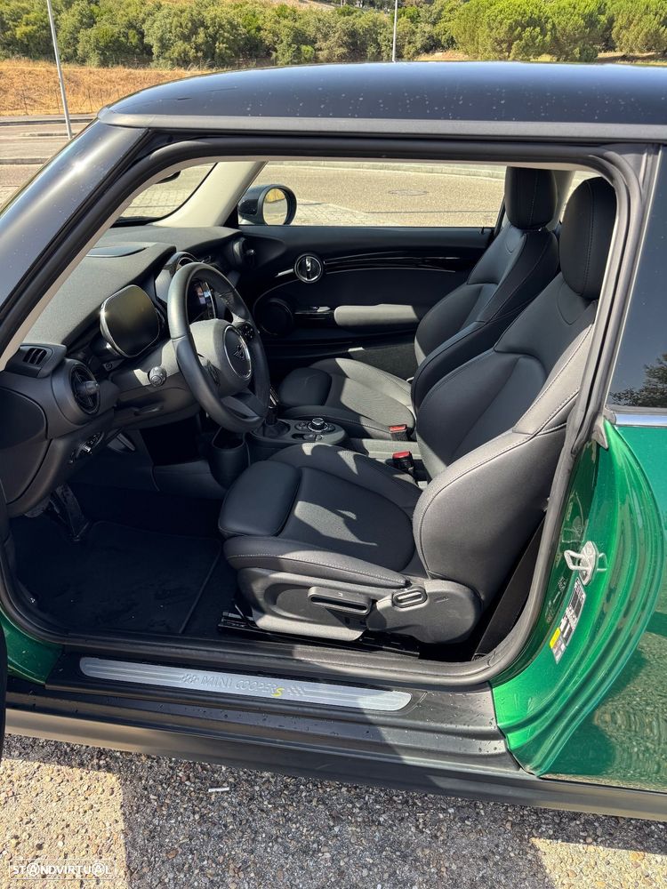 MINI 3 Portas Cooper SE Premium Essential - 18