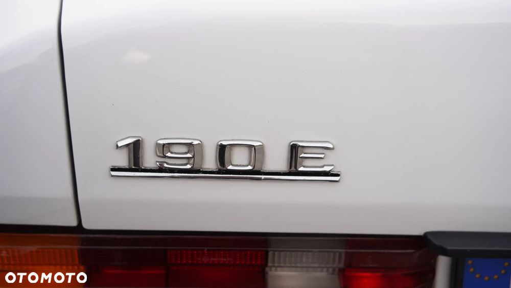 Mercedes-Benz W201 (190) - 25