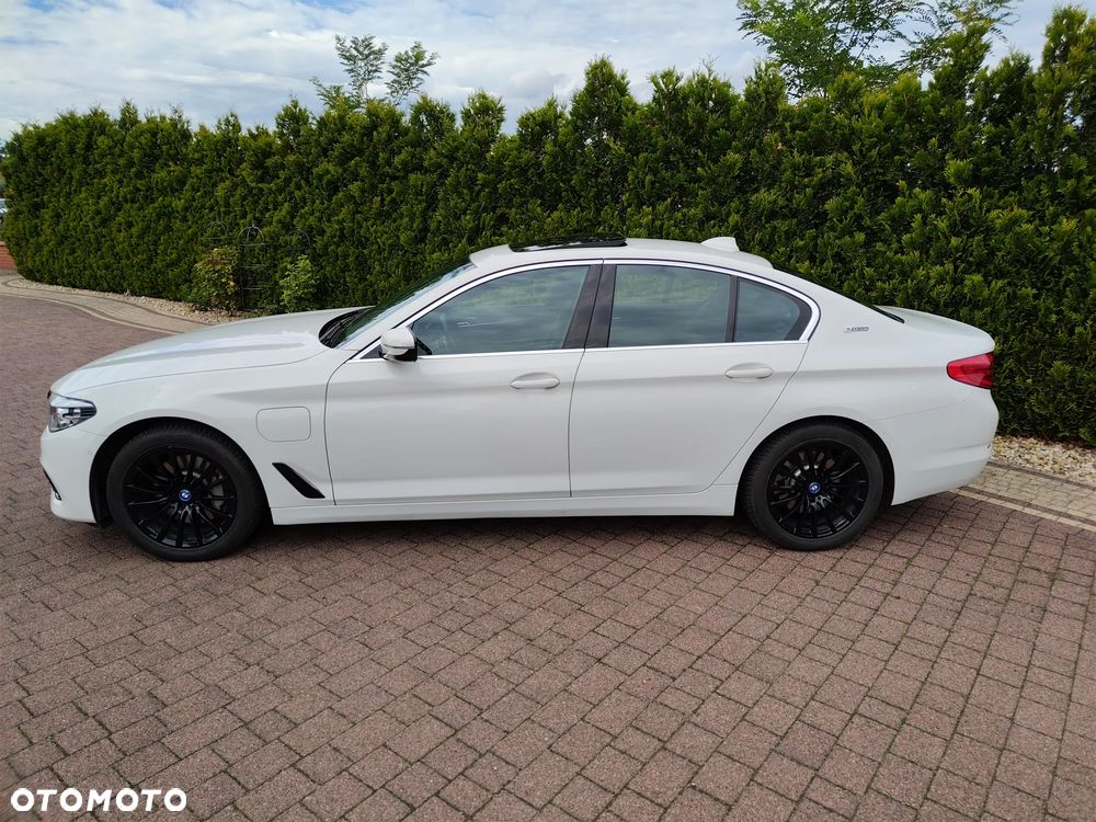 BMW Seria 5 530i mHEV Luxury Line sport - 28