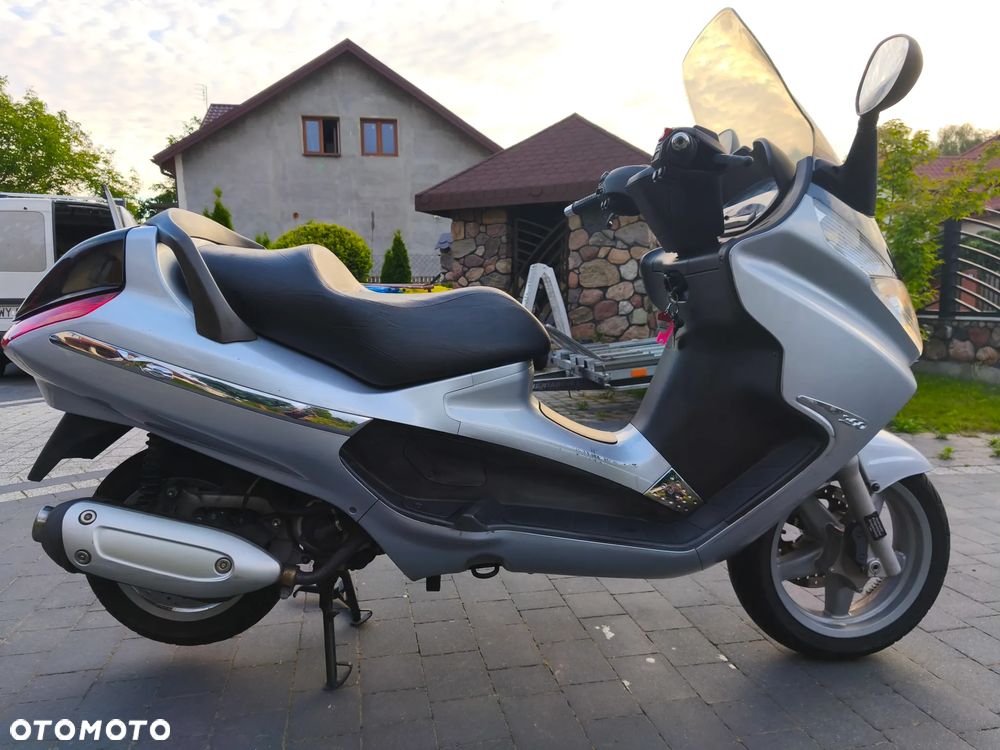 Piaggio X8 - 8