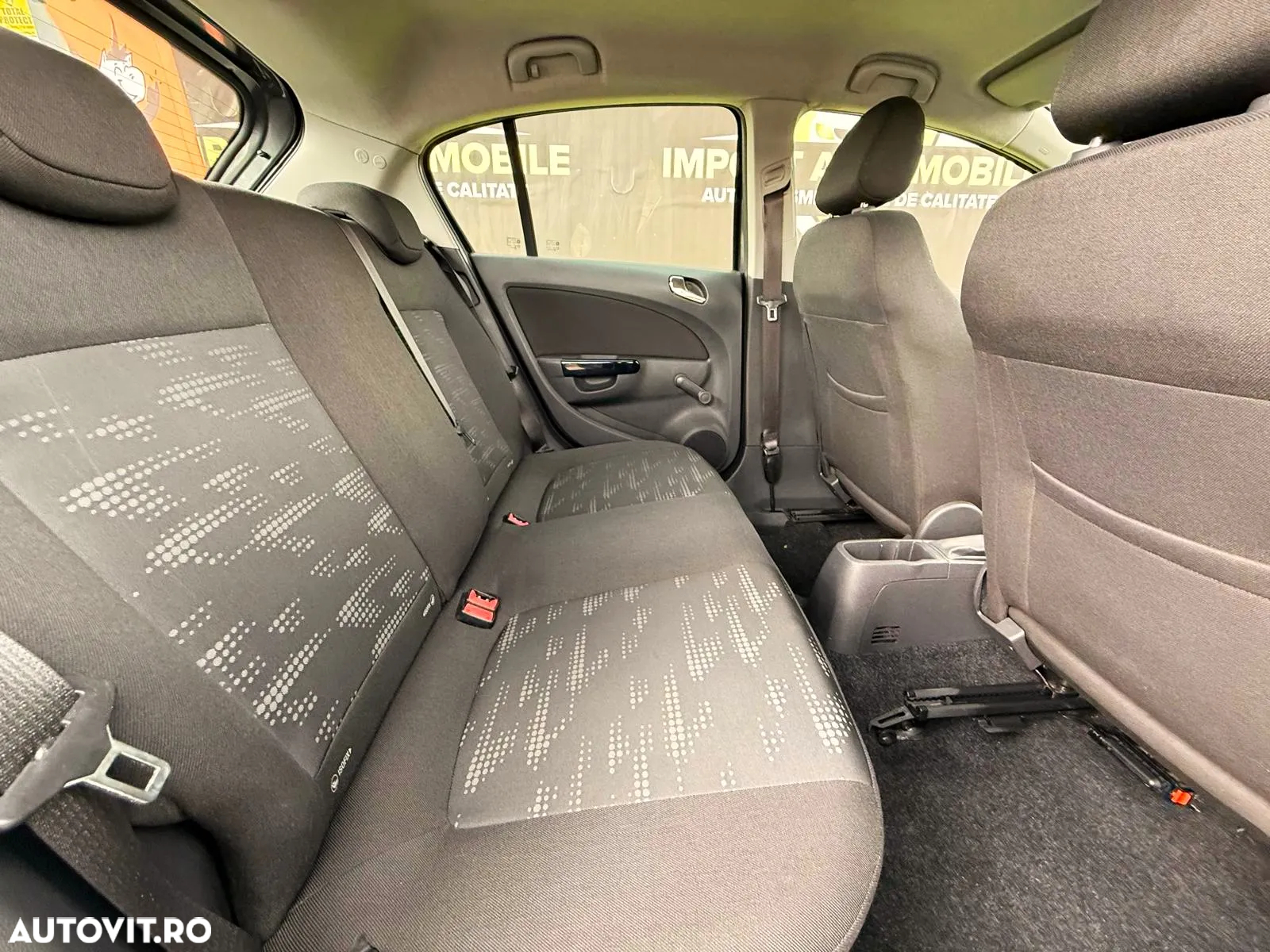 Opel Corsa 1.2 Essentia - 21