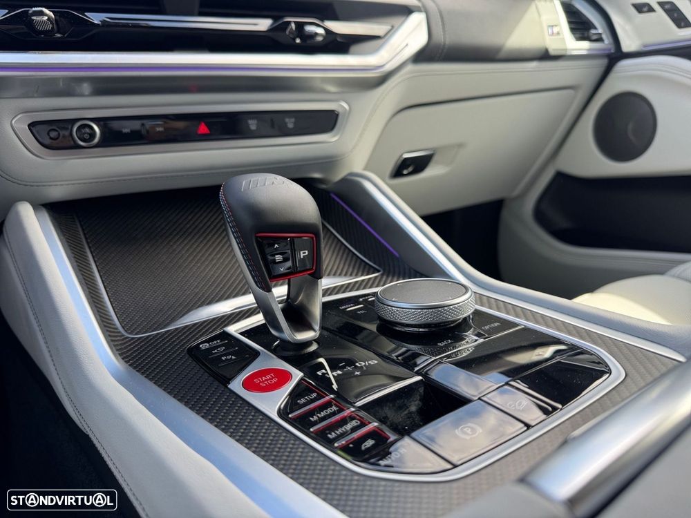 BMW XM 50e - 11
