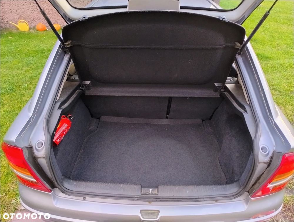 Opel Astra 1.4 Start - 10