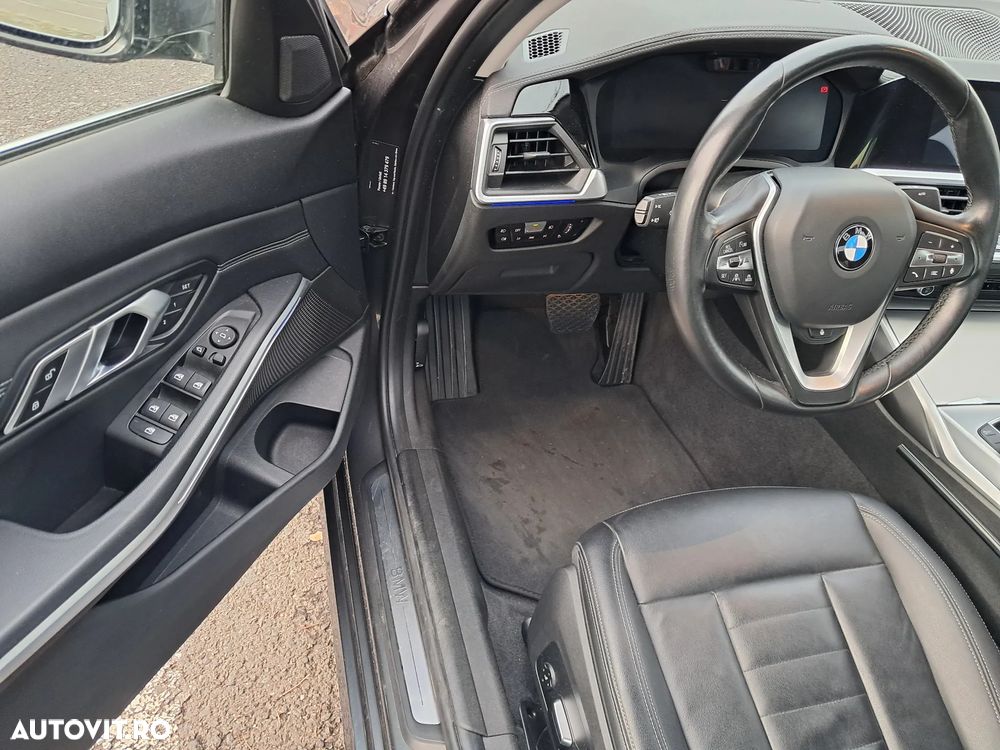 BMW Seria 3 330i Aut. Luxury Line - 18