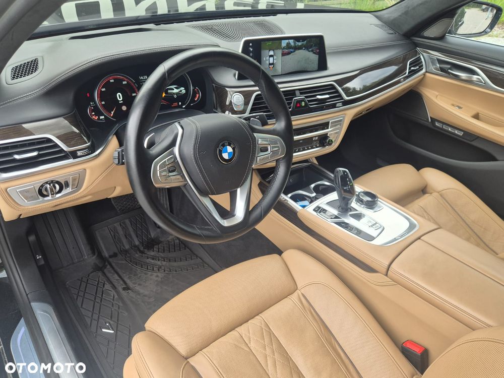 BMW Seria 7 740d xDrive - 16