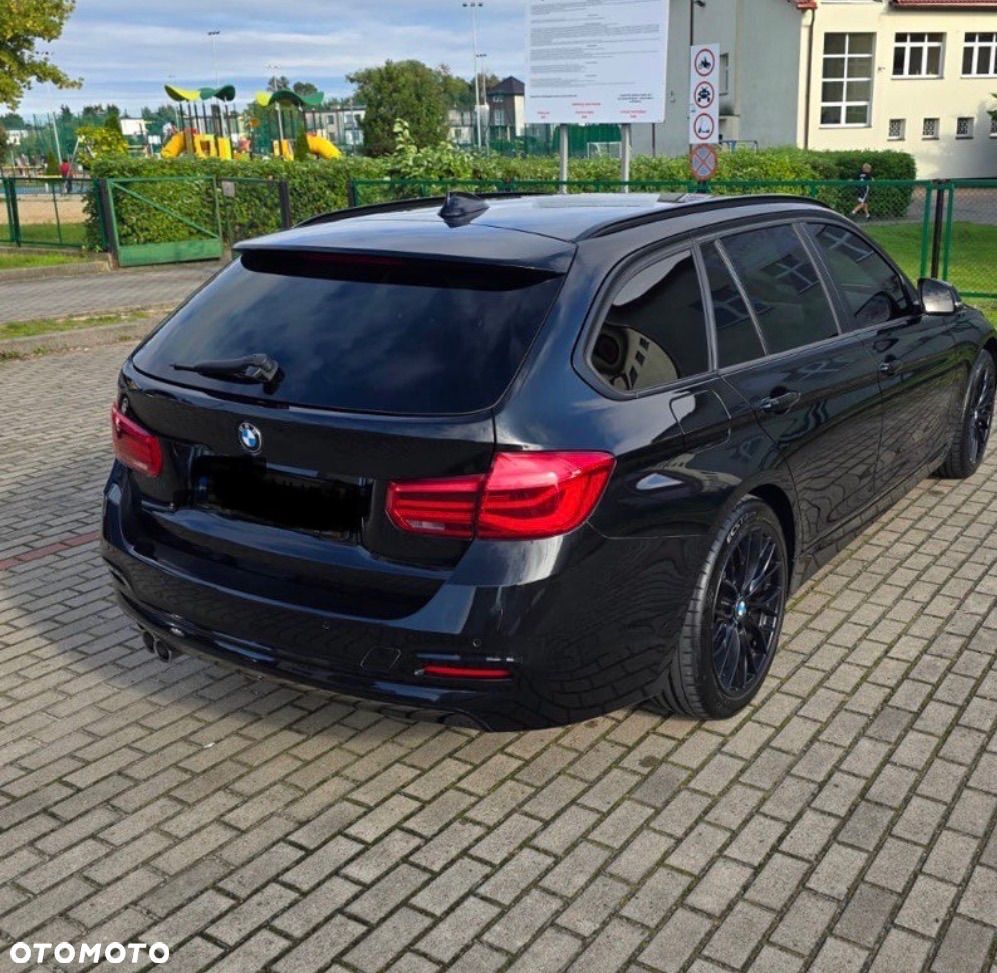 BMW Seria 3 320d xDrive - 11