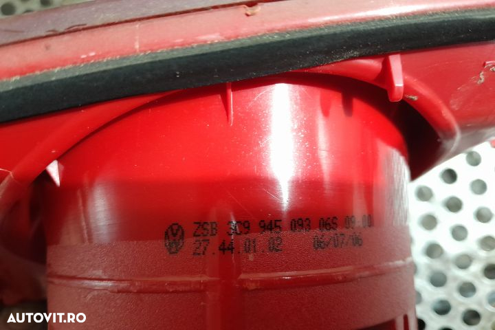 Lampa / Tripla stop stanga pe hayon 3C994509306S Volkswagen VW Passat - 2