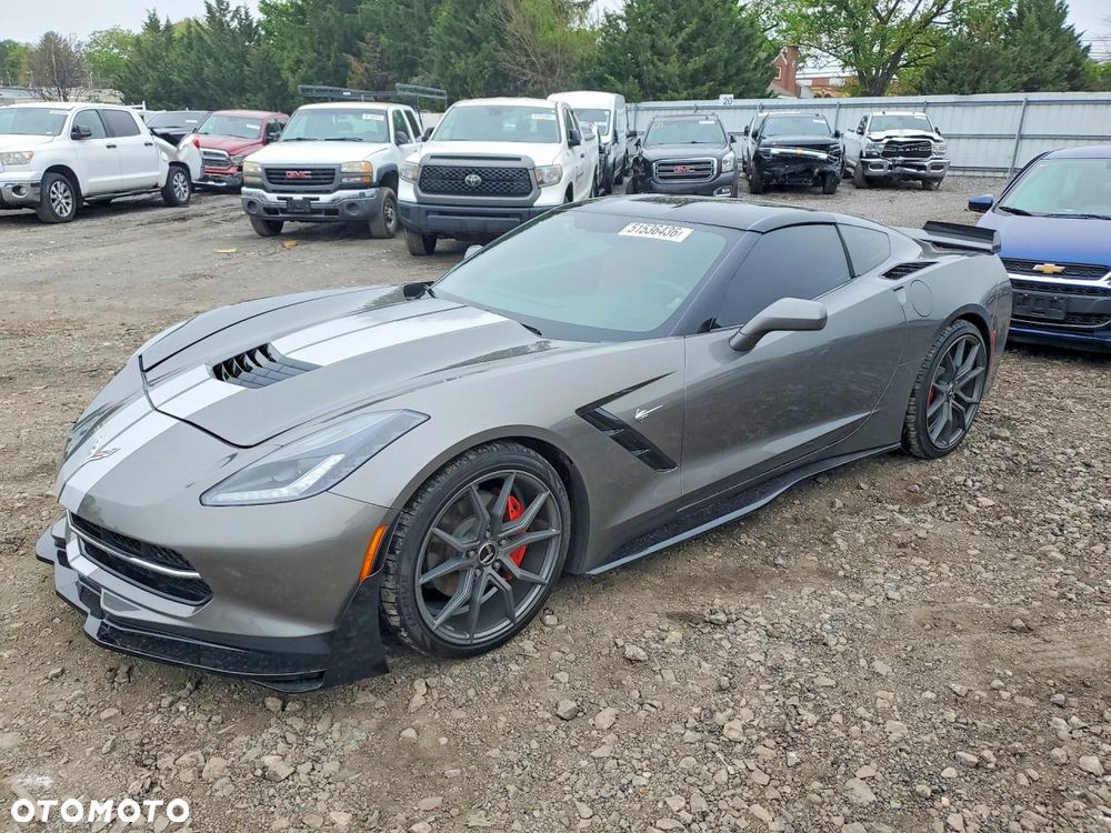 Chevrolet Corvette - 1