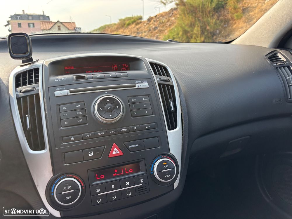 Kia Ceed SW 1.4 CVVT LX ISG - 10