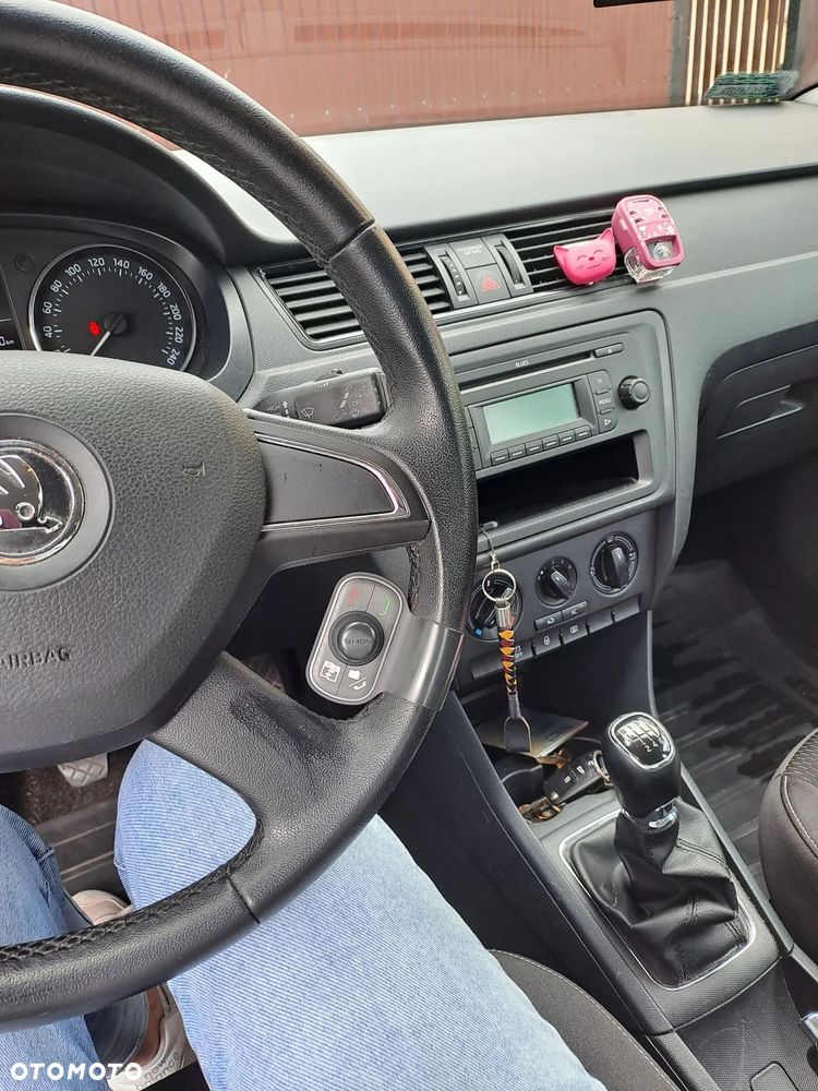 Skoda RAPID 1.2 TSI Active - 12