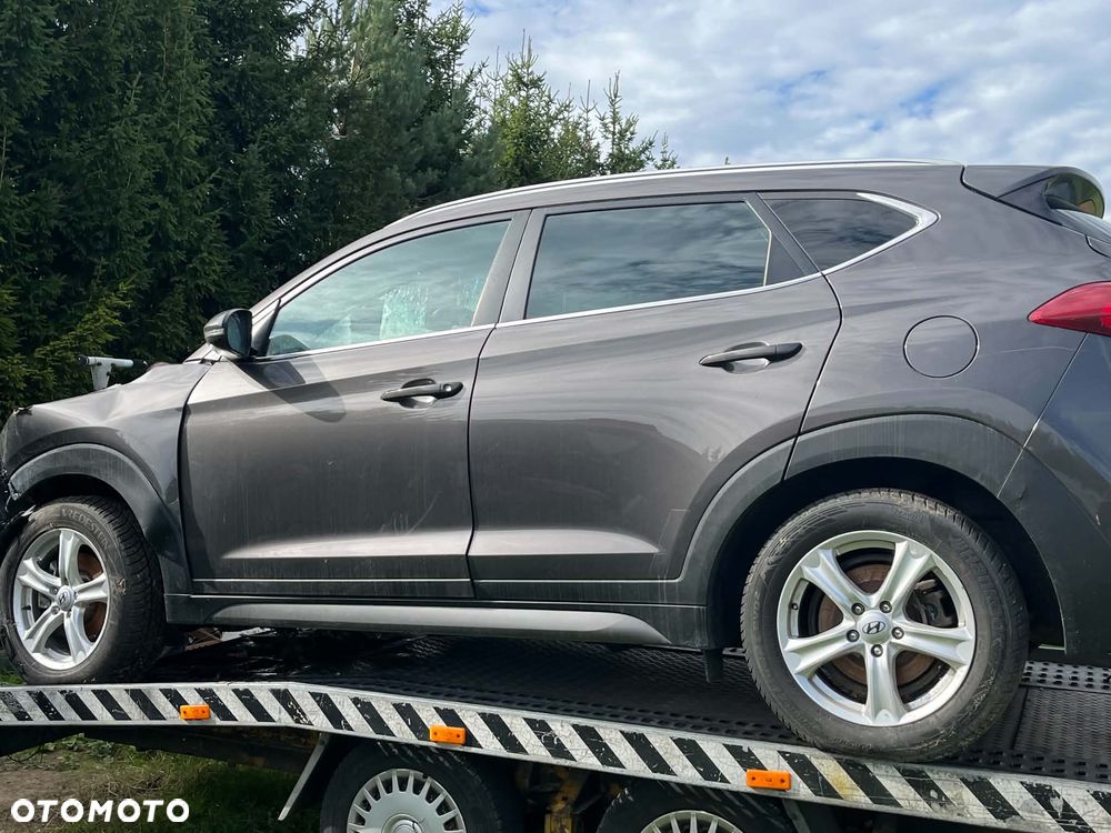 Hyundai Tucson - 1