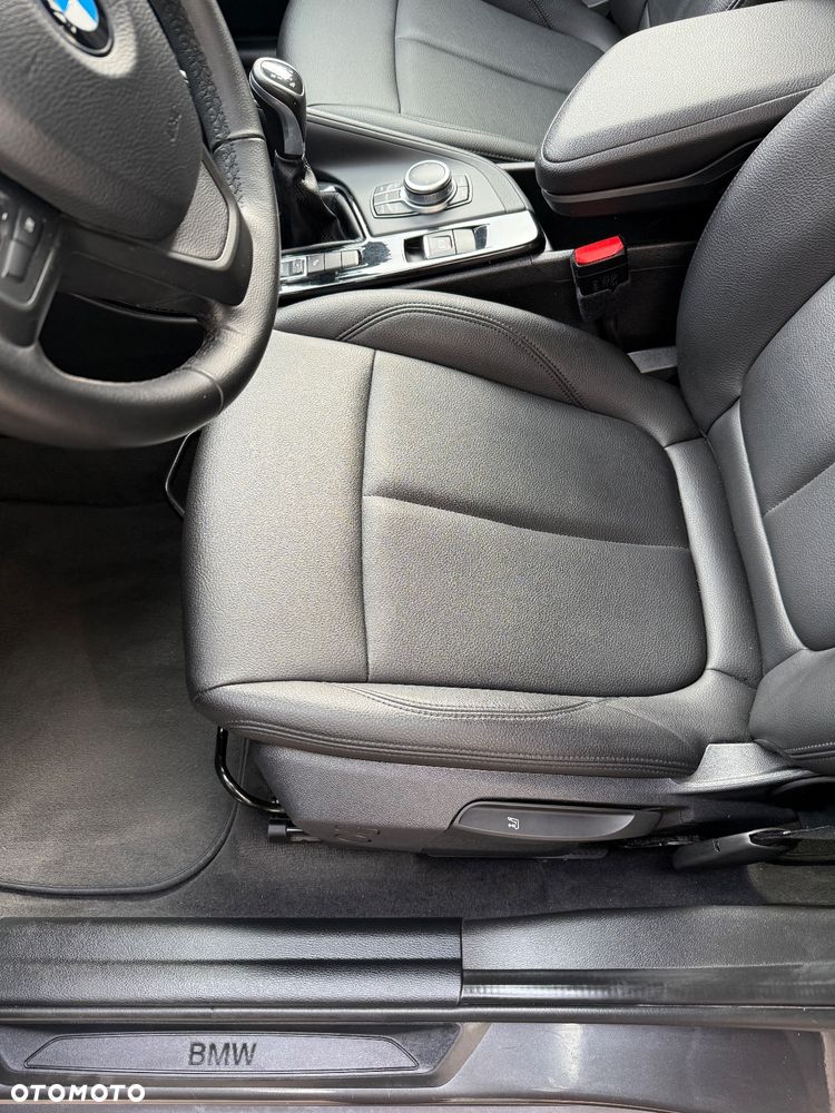 BMW X1 sDrive16d Sport Line - 18