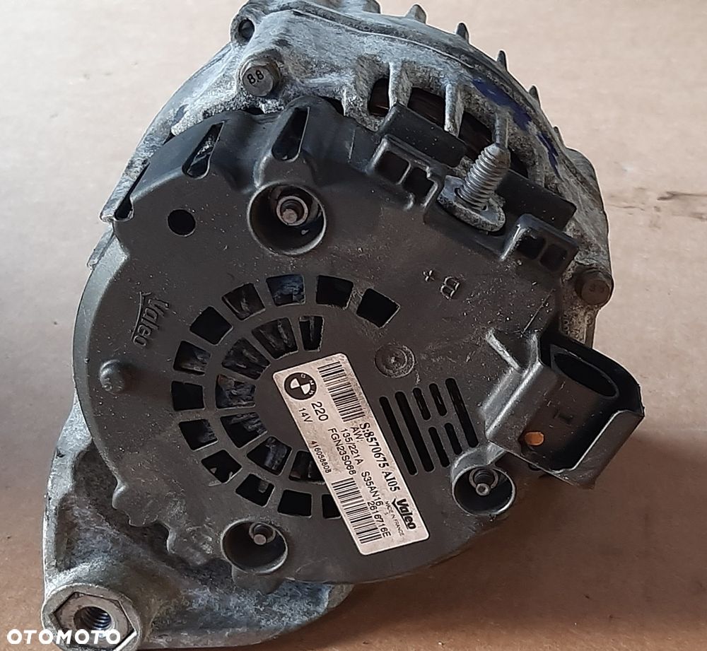 Alternator BMW F01 F10 F11 E70 E71 3l.d 220 amper - 1