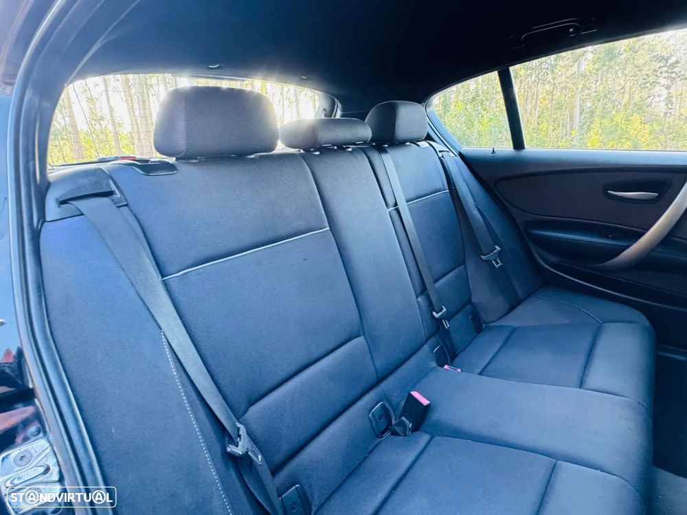 BMW 118 d Line Sport - 34