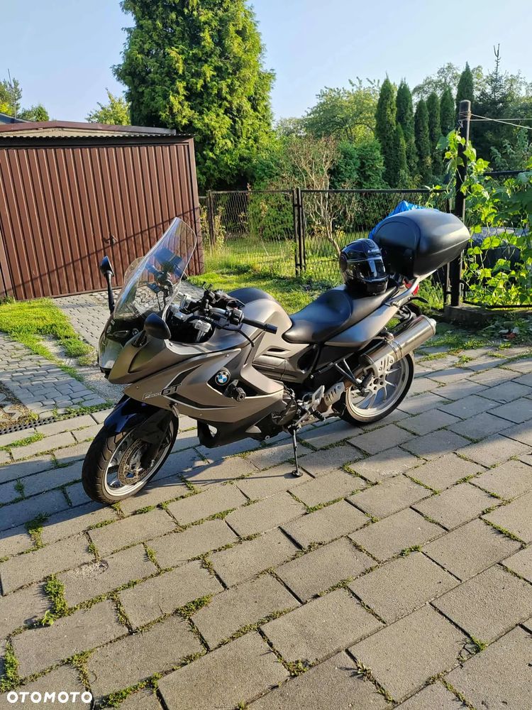 BMW F - 10