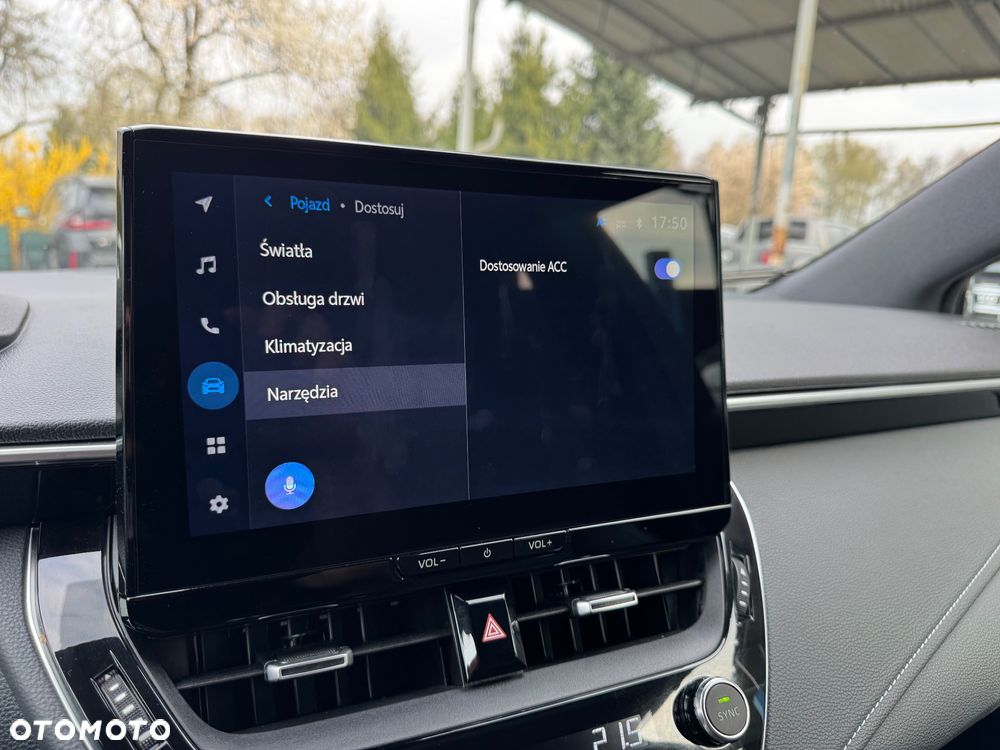 Toyota Corolla 1.8 Hybrid Executive - 36