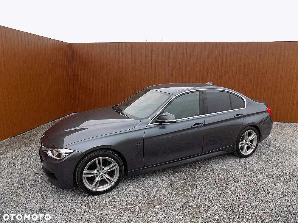 BMW Seria 3 318d M Sport - 33