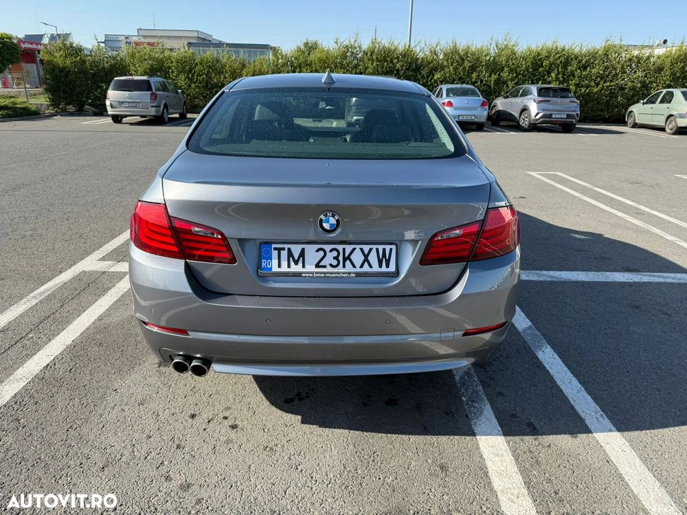 BMW Seria 5 525d Touring Aut. Luxury Line - 3