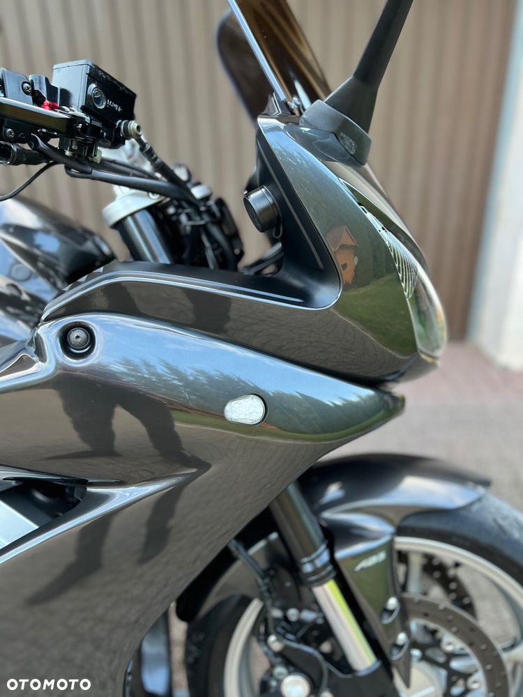 Yamaha FZ - 4