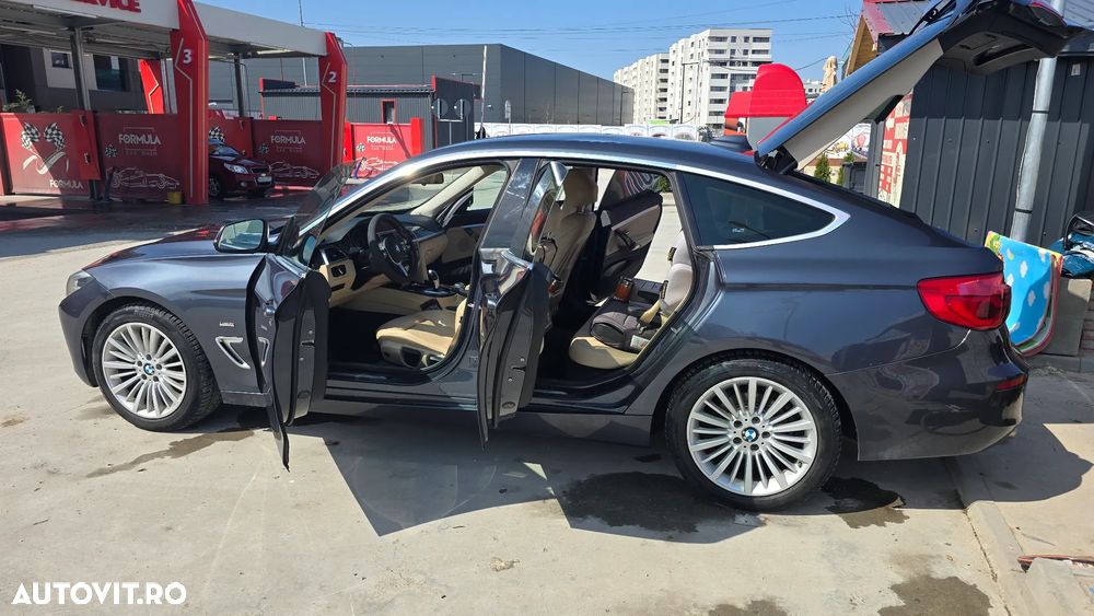 BMW Seria 3 325d Aut. Luxury Line - 2