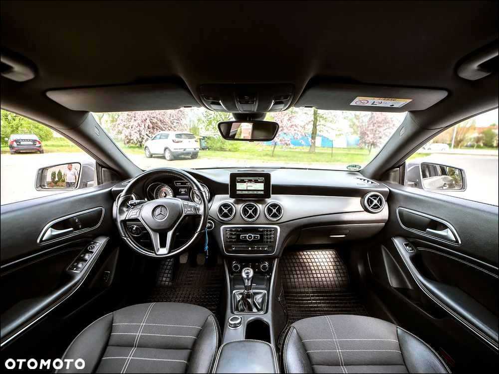 Mercedes-Benz CLA - 18