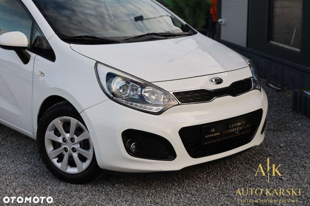 Kia Rio - 11