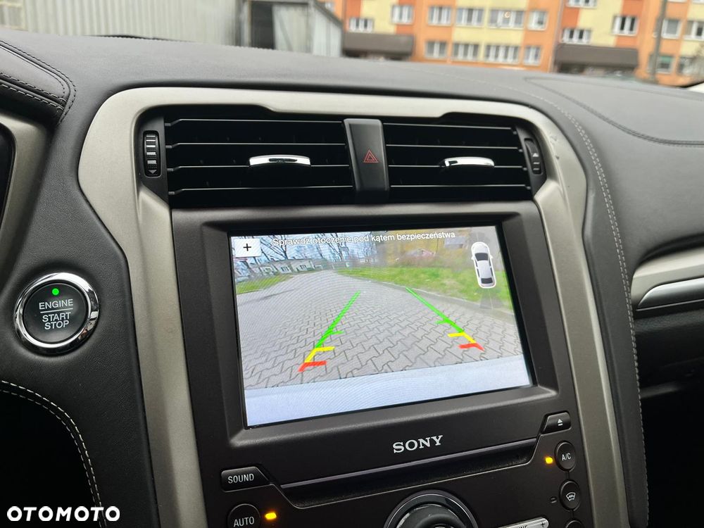 Ford Mondeo 2.0 Hybrid Vignale - 31