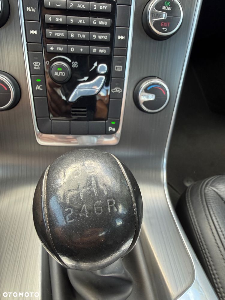 Volvo S60 D3 Momentum - 27