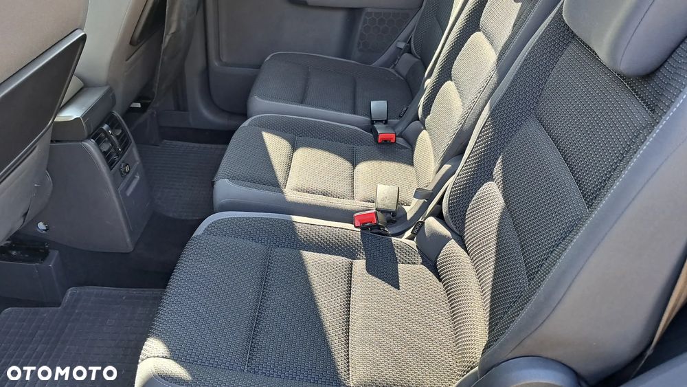 Volkswagen Touran 1.6 TDI DPF Trendline Perfectline - 17