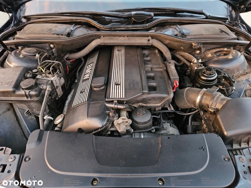 BMW Seria 7 730i - 8