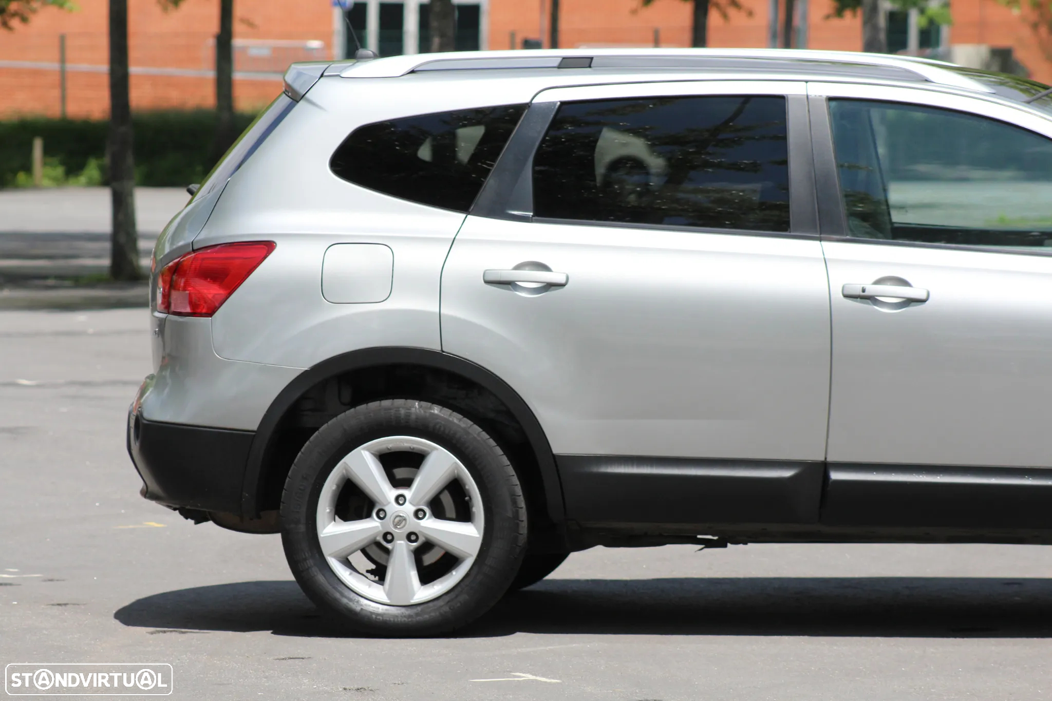 Nissan Qashqai +2 2.0 dCi Tekna Pele Choc +Navi - 6