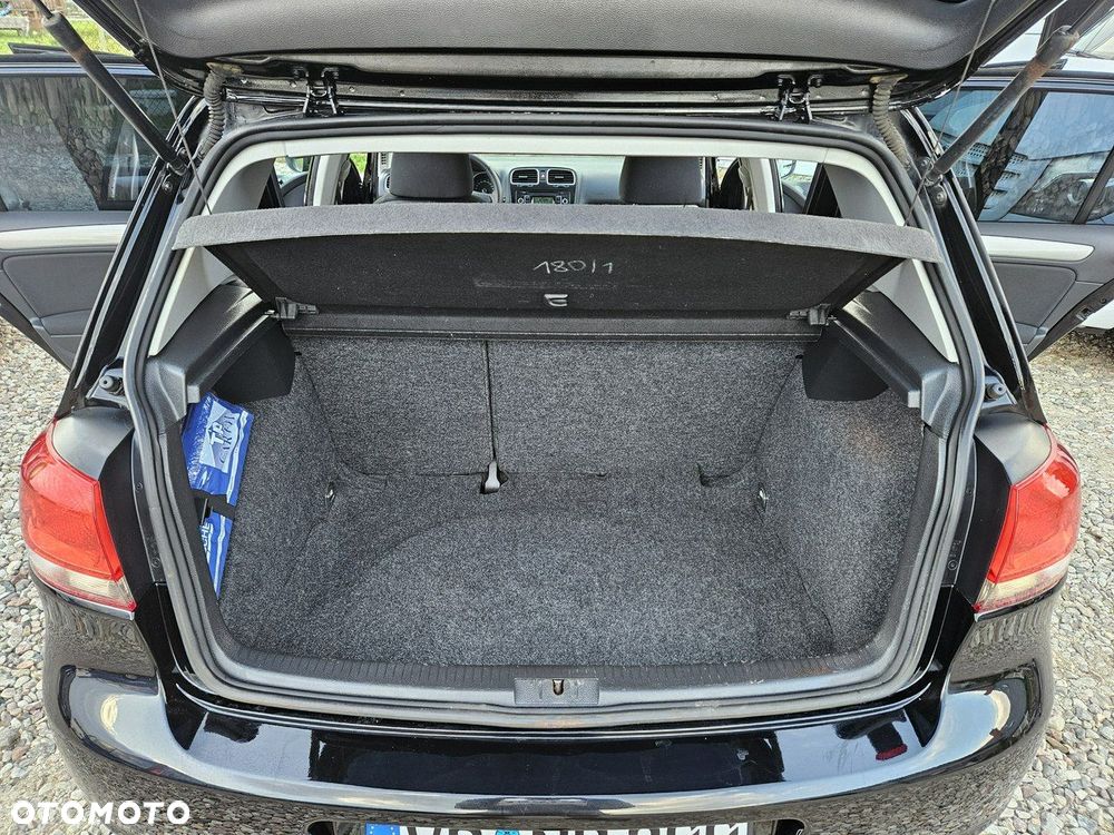 Volkswagen Golf - 17