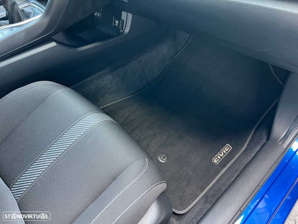 Honda Civic 1.0 i-VTEC Elegance - 15