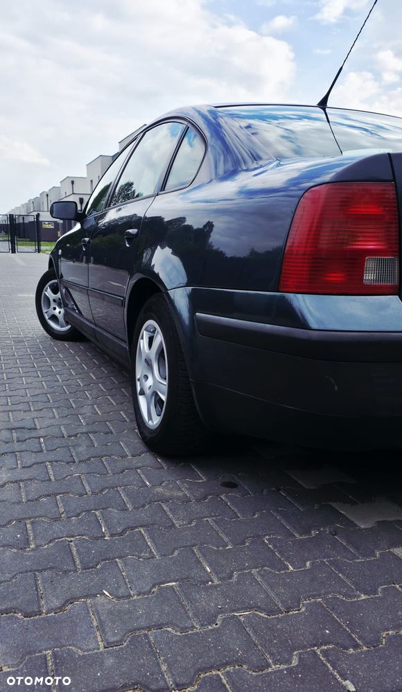 Volkswagen Passat - 3