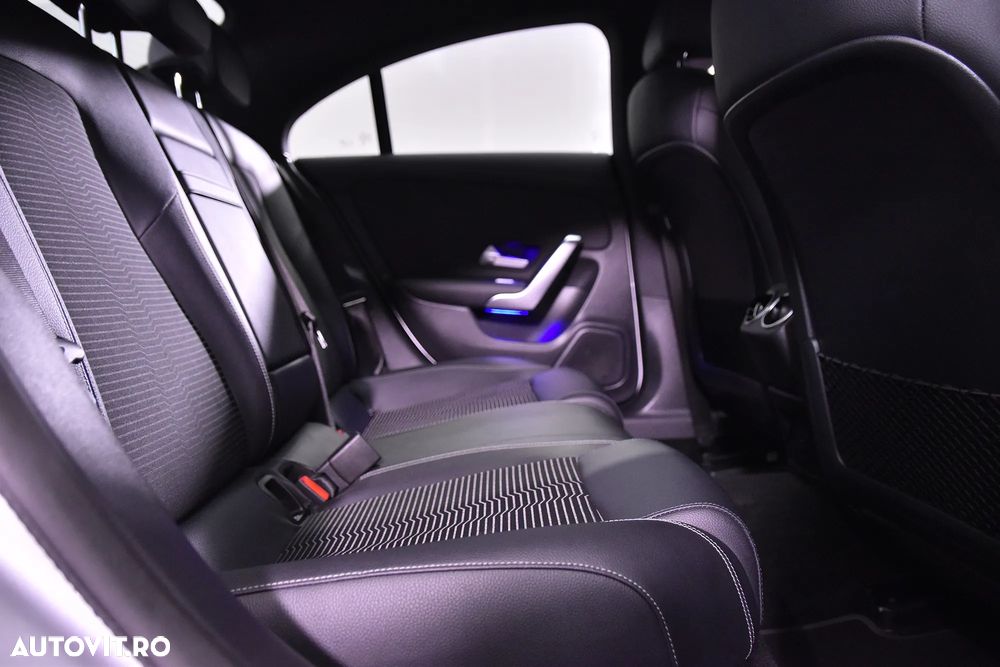 Mercedes-Benz CLA - 13