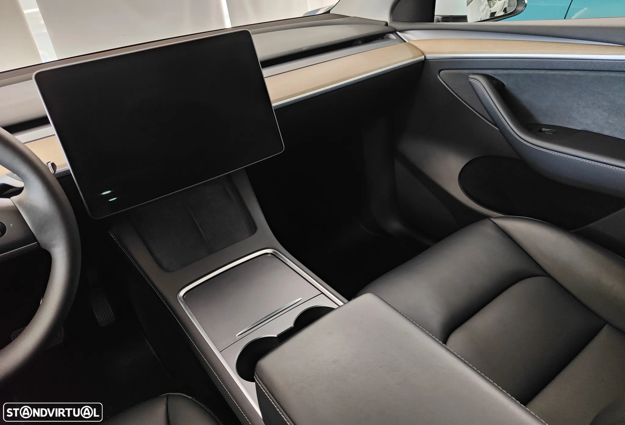 Tesla Model Y Tração Traseira - 44