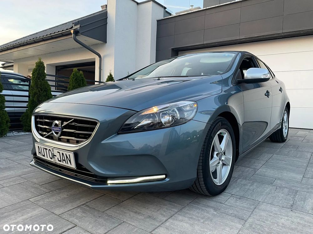 Volvo V40 D2 Summum - 9