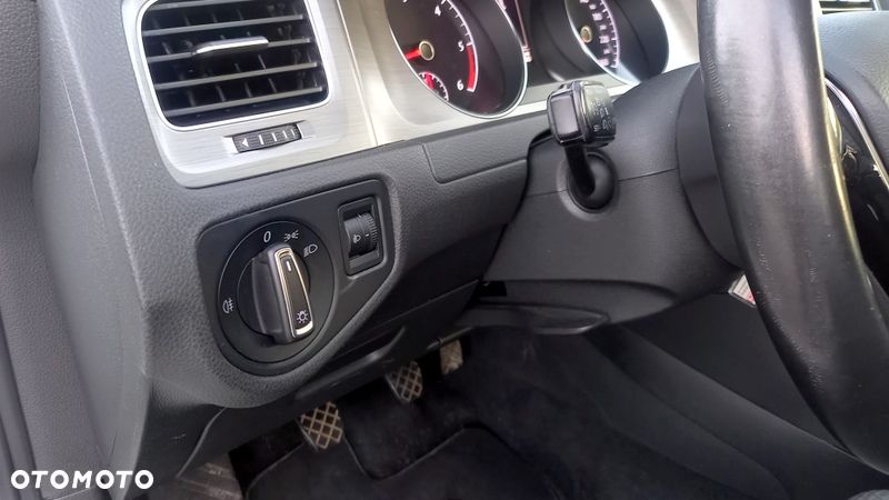 Volkswagen Golf - 15